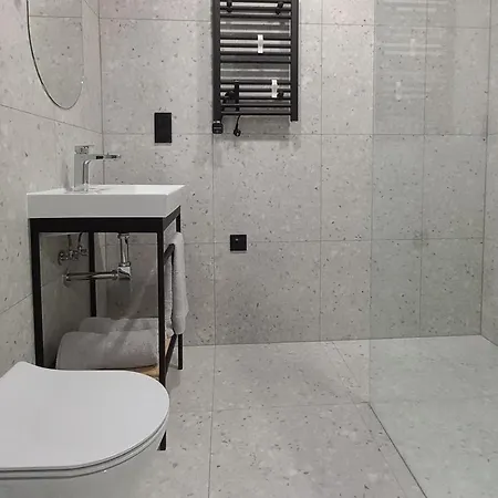 Hotel apartamentowy Między Mostami 3*