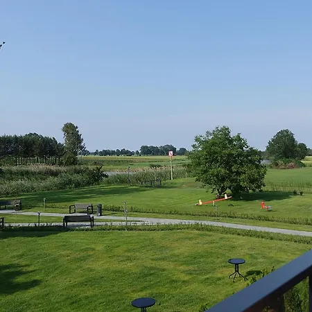 아파트호텔 Miedzy Mostami