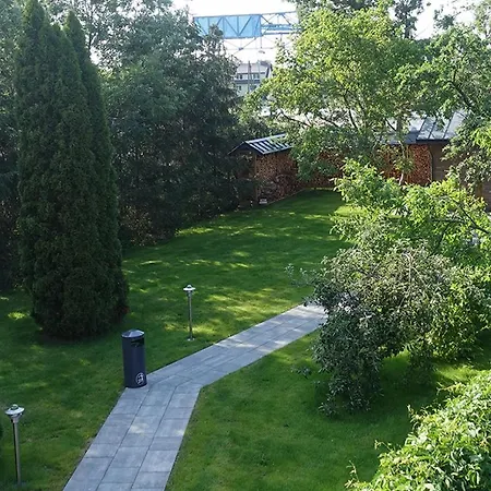 Hotel apartamentowy Między Mostami 3*