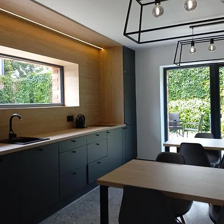 Miedzy Mostami 아파트호텔 스테그나