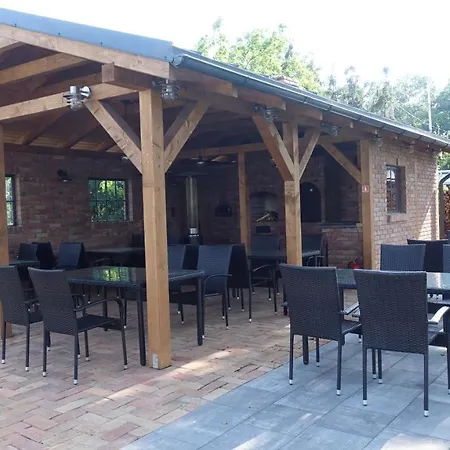 아파트호텔 Miedzy Mostami