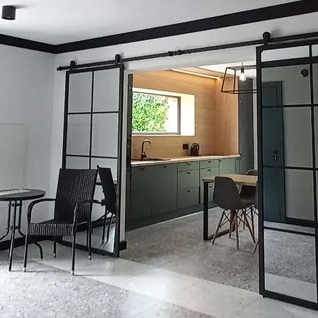 Hotel apartamentowy Między Mostami 3*